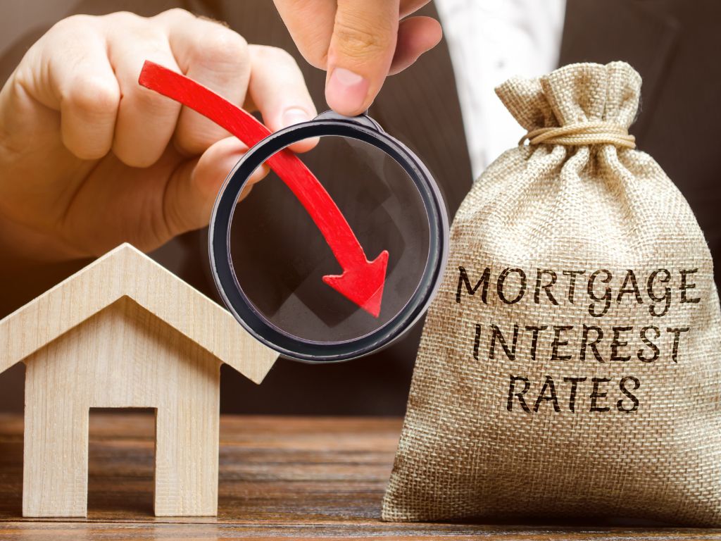 The Housing Crash, House Flipping, And Mold Inspections Fraud. “Unreal!” 3 Mortgage Low Interest Rates